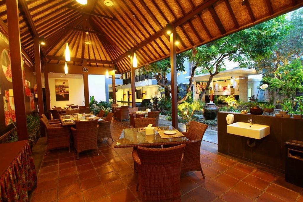 Gosyen Hotel Legian  Exterior photo