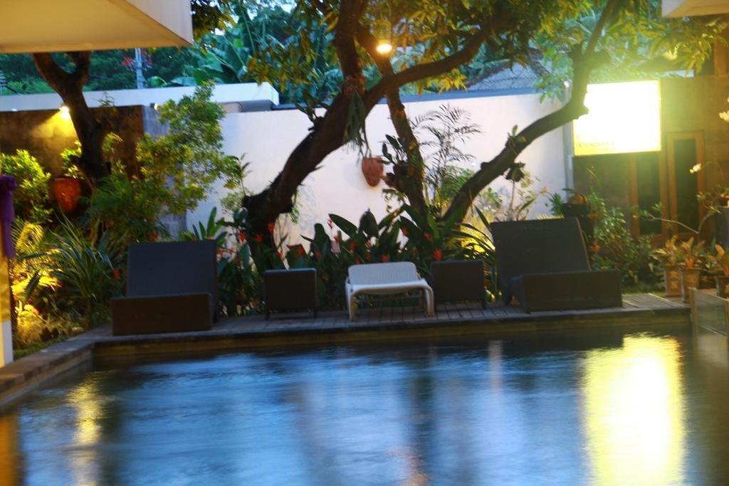 Gosyen Hotel Legian  Exterior photo