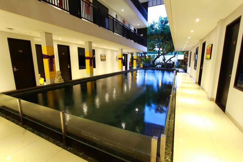 Gosyen Hotel Legian  Exterior photo