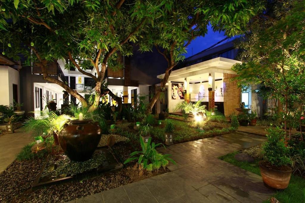 Gosyen Hotel Legian  Exterior photo
