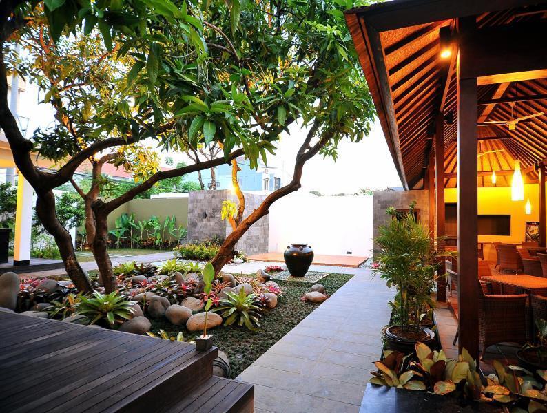 Gosyen Hotel Legian  Exterior photo