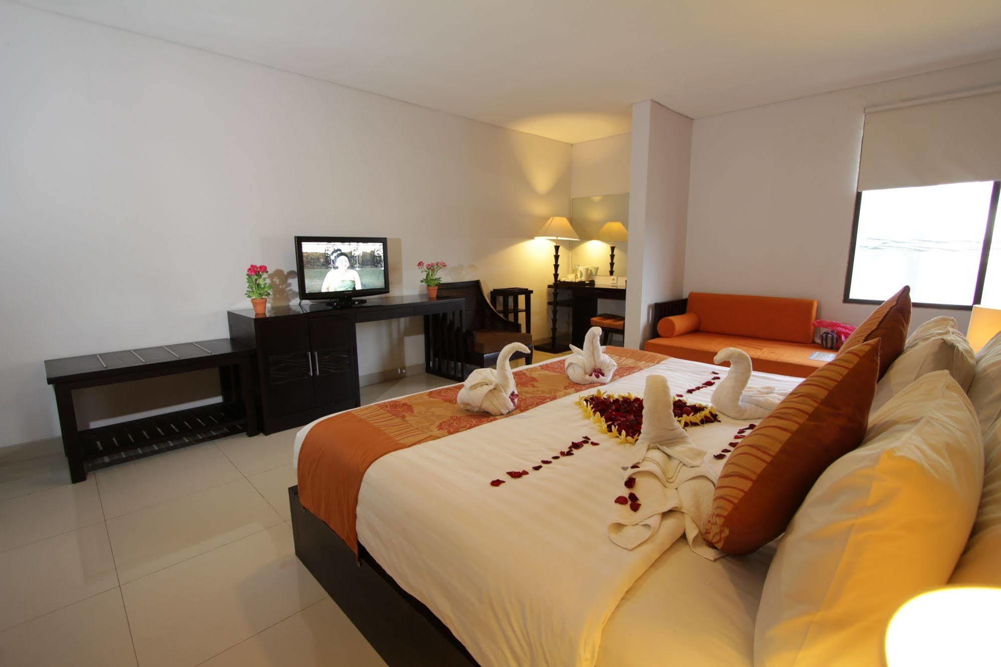 Gosyen Hotel Legian  Exterior photo