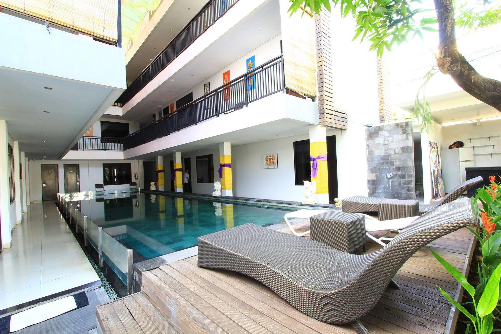 Gosyen Hotel Legian  Exterior photo