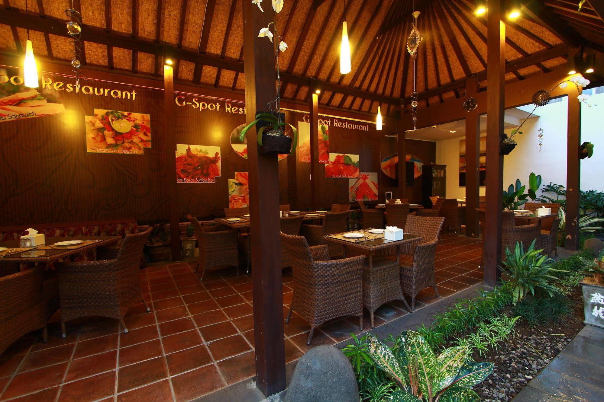 Gosyen Hotel Legian  Exterior photo